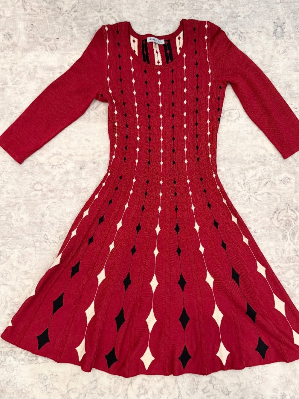Danny & Nicole Red Geometric Diamond Print Knit Dress - Size Small